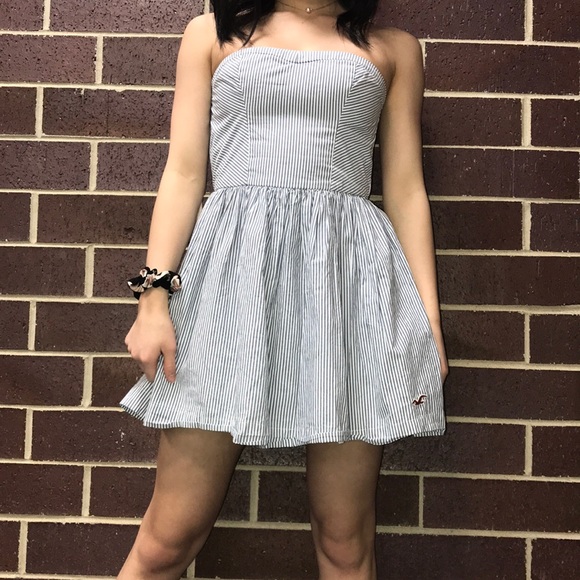 Strapless dress - Picture 4 of 5